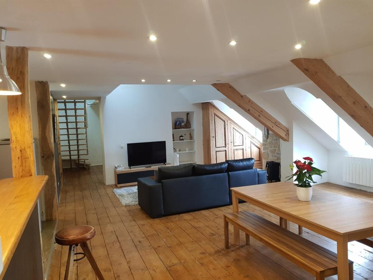 Loft Dans Les Pyrenees Apartment Oloron-Sainte-Marie Exterior photo