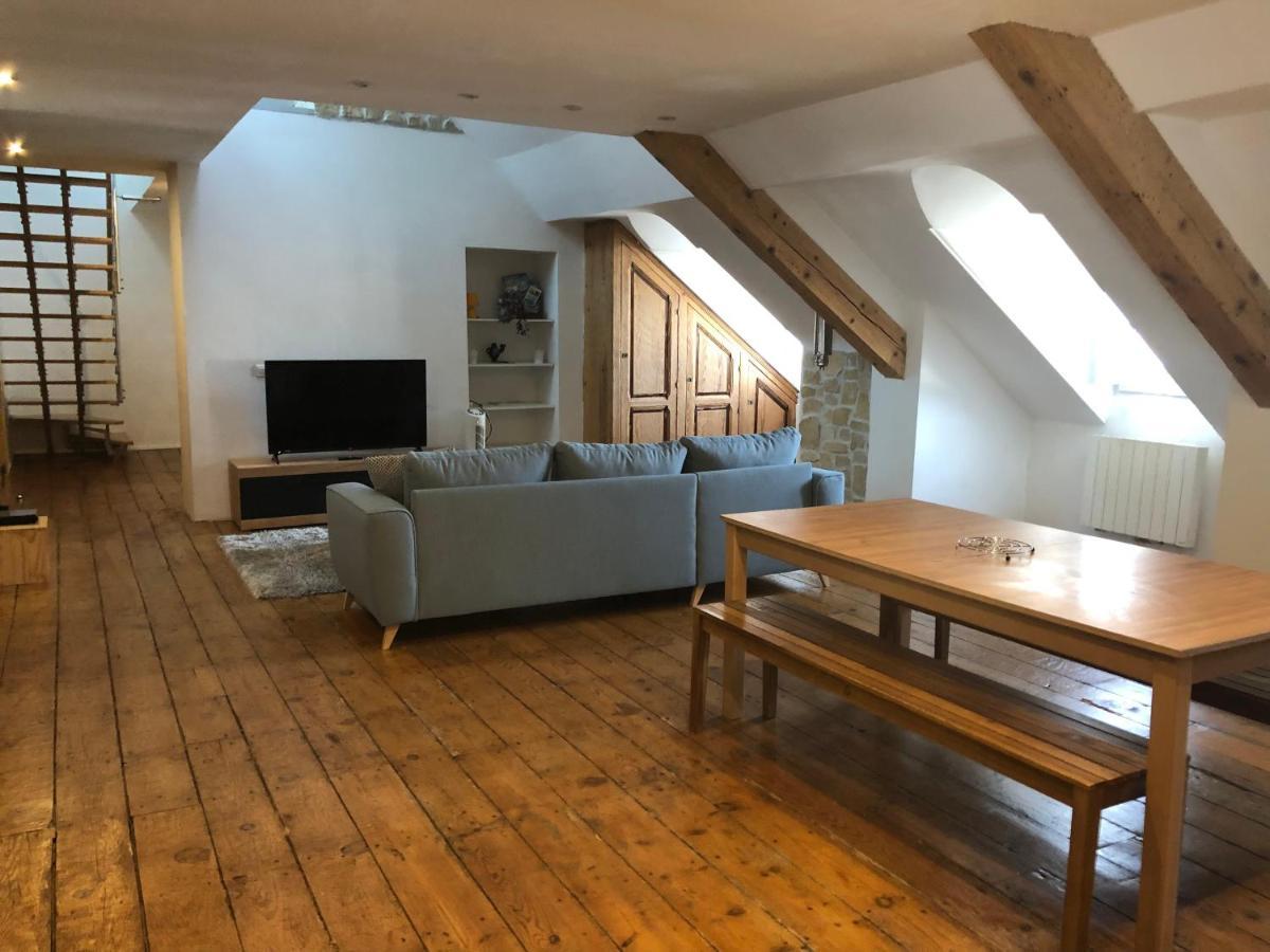 Loft Dans Les Pyrenees Apartment Oloron-Sainte-Marie Exterior photo